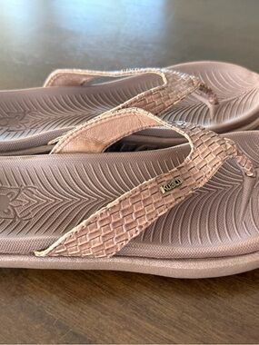 Kualu Brown Comfort Flip Flops Size 8
